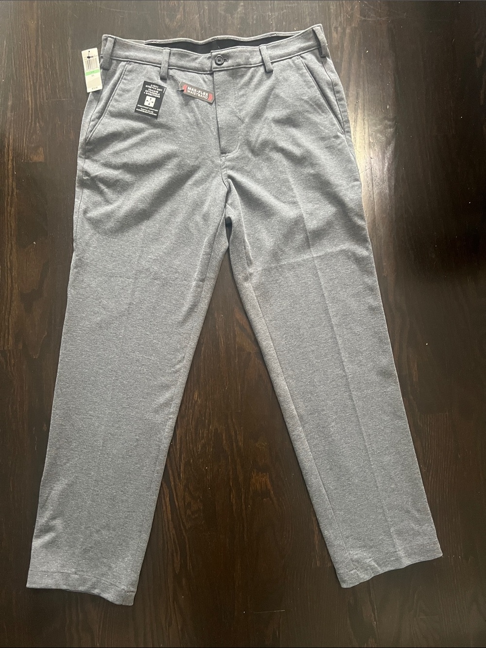 Van Heusen Men's Flex Flat Front Straight Fit Pants - Size 34 x 32 - NWT